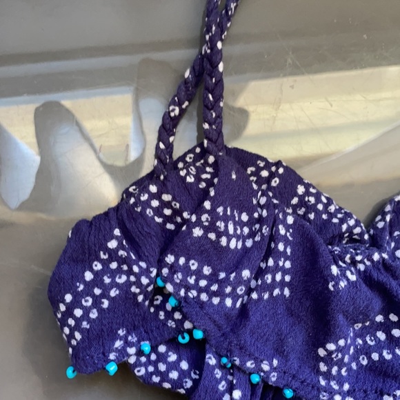 Top - Picture 2 of 2